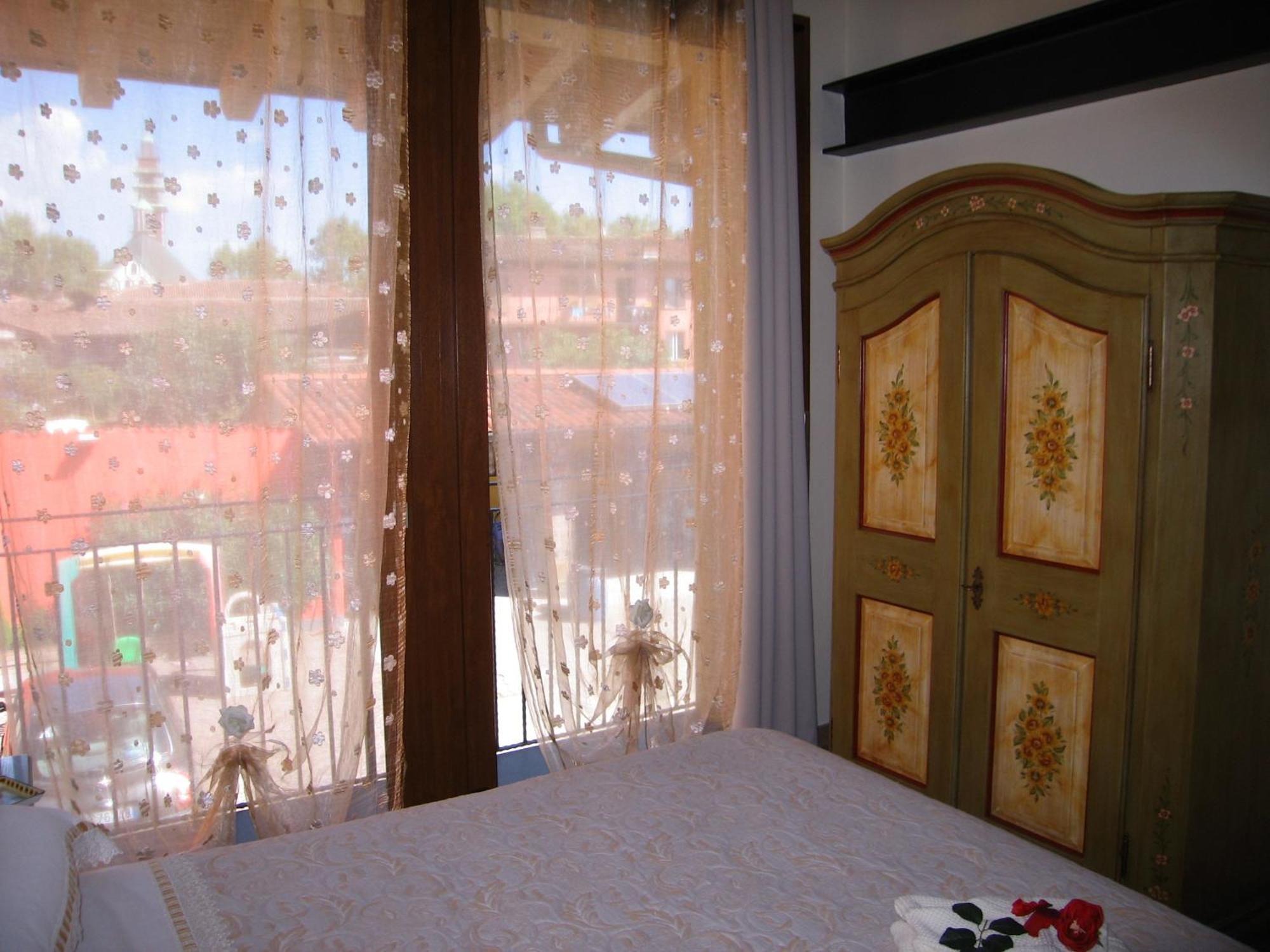 B&B I Fiori Di Marianna Бергамо Экстерьер фото