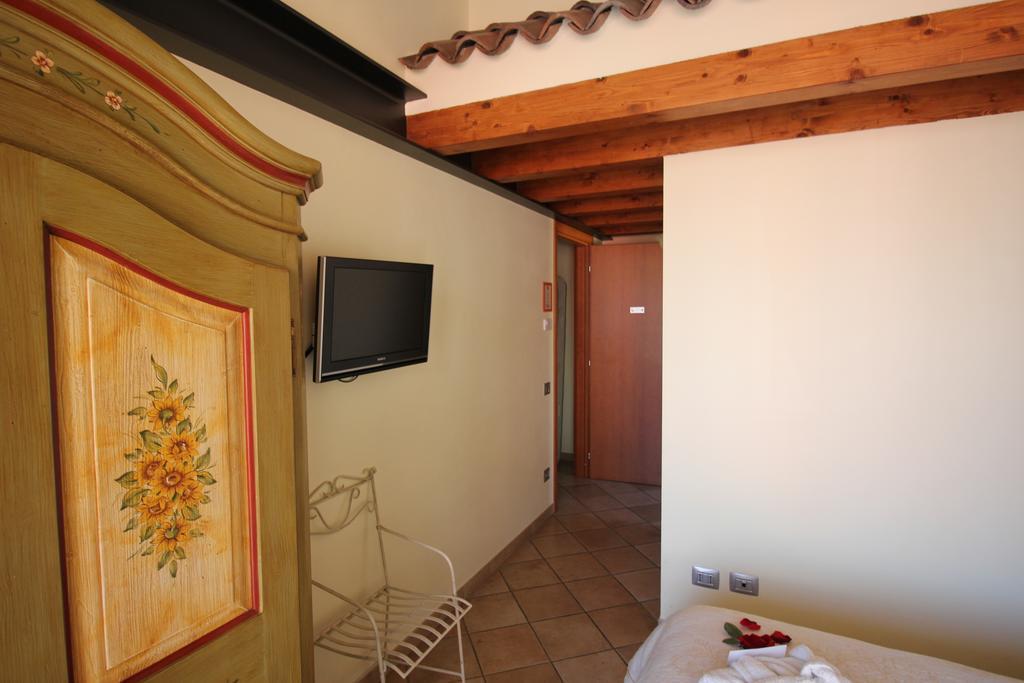 B&B I Fiori Di Marianna Бергамо Экстерьер фото